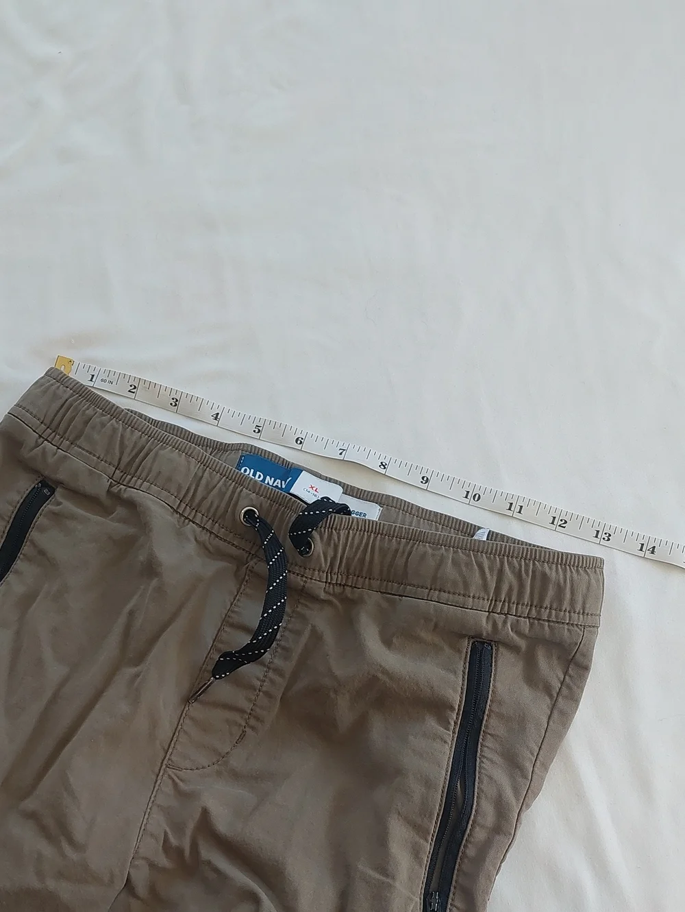 Old Navy Boys Casual Elastic-Waist Khaki Jogger Pants.Size 14 /16